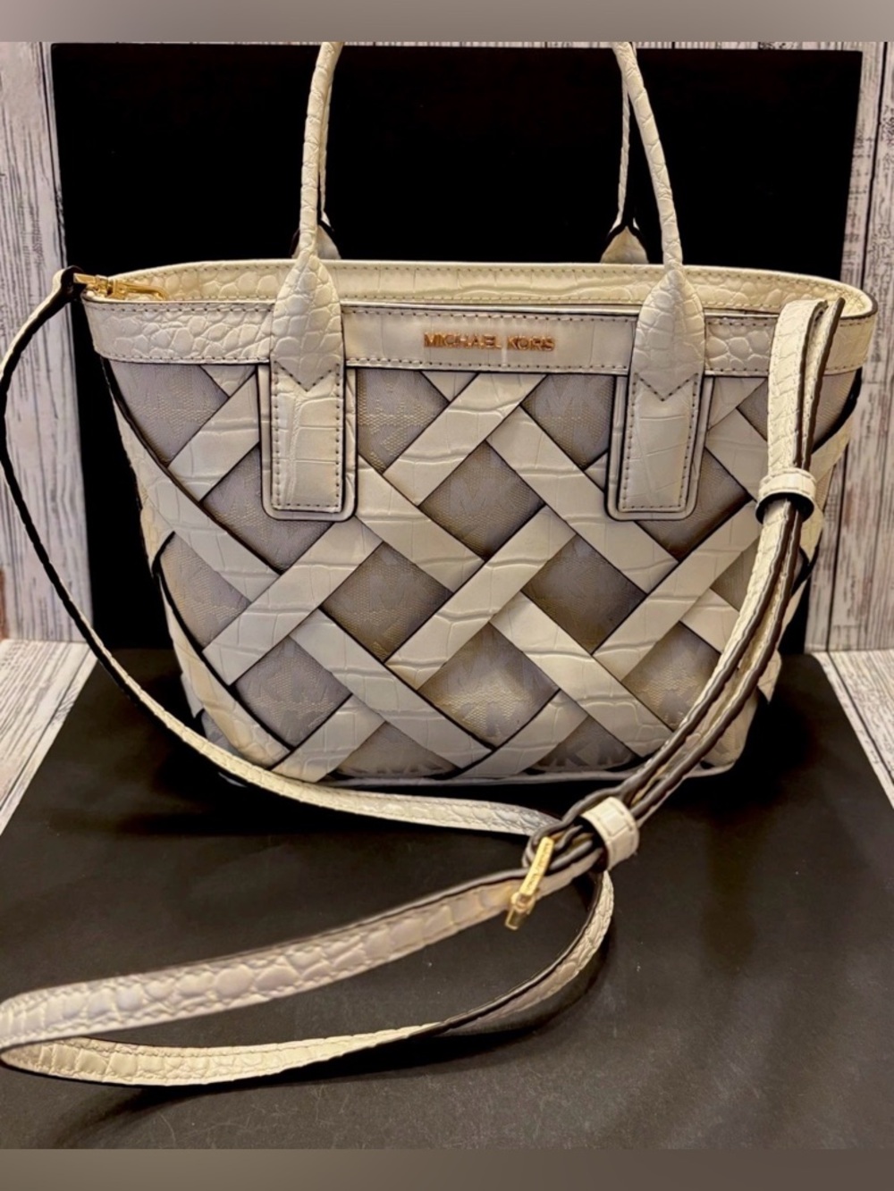 MICHAEL KORS MERCER SMALL VANILLA TOTE